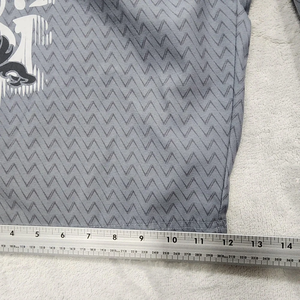 Physical Science Board Shorts Mens 32 Gray Chevron Tribal Dragon Cargo Beach Y2K